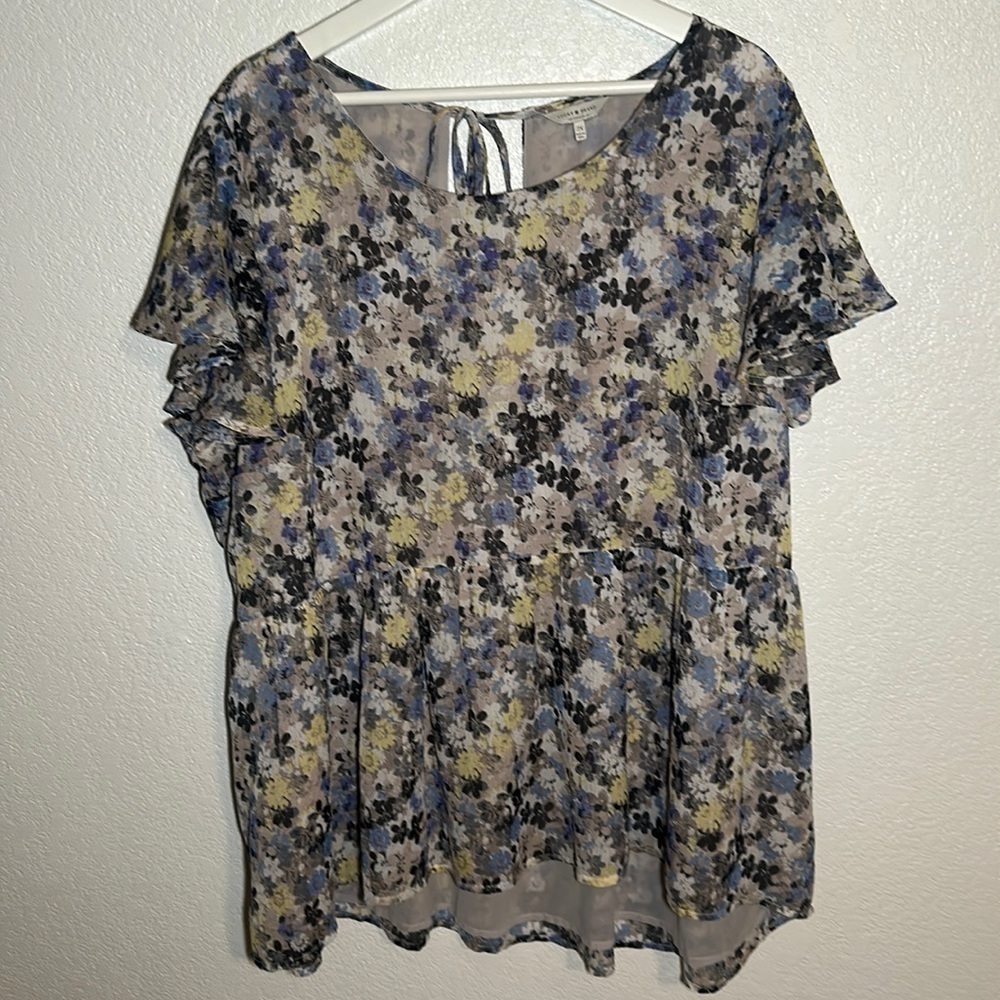 Lucky Brand Floral Peplum Blouse Key Hole Back Flutter Sleeve Size 2XL